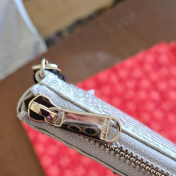 Brahmin Britt Attachable Coin Purse in Ivory Dream Melbourne. NWT. - Picture 12 of 13